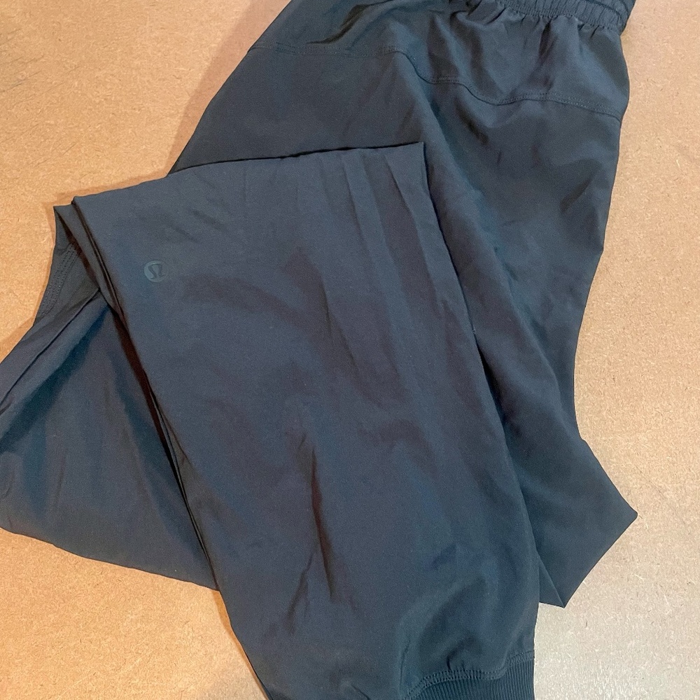 lululemon wind pant